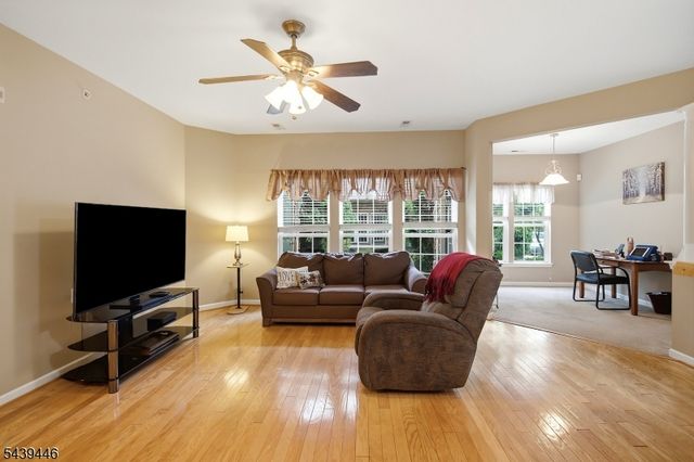 4 Steele Pl C, Hillsborough Twp., NJ 08844