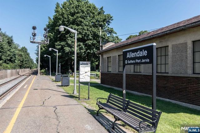 140 W Allendale Avenue 2B, Allendale, NJ 07401