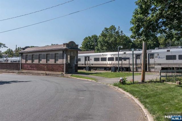 140 W Allendale Avenue 2B, Allendale, NJ 07401