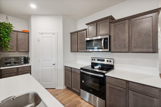 1901 Sandy Knoll Drive, Kaufman, TX 75142