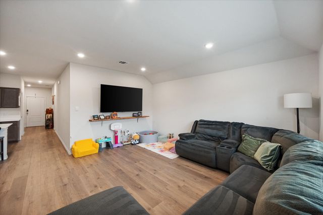 1901 Sandy Knoll Drive, Kaufman, TX 75142