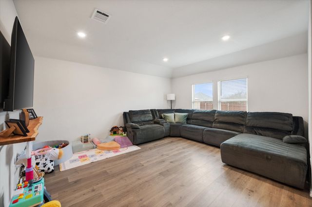 1901 Sandy Knoll Drive, Kaufman, TX 75142