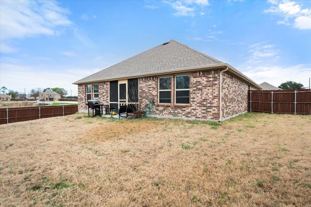 1901 Sandy Knoll Drive, Kaufman, TX 75142