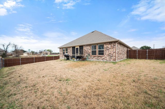 1901 Sandy Knoll Drive, Kaufman, TX 75142