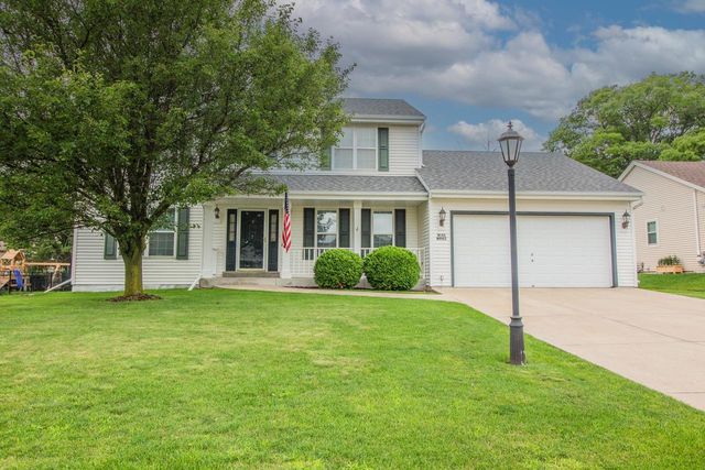 W143N9927 Ridgewood LANE, Germantown, WI 53022