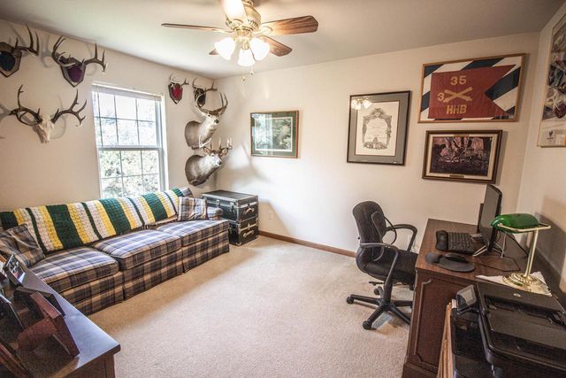 W143N9927 Ridgewood LANE, Germantown, WI 53022