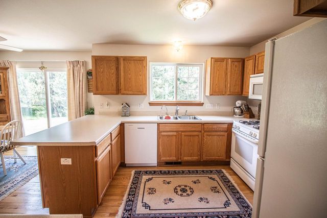 W143N9927 Ridgewood LANE, Germantown, WI 53022