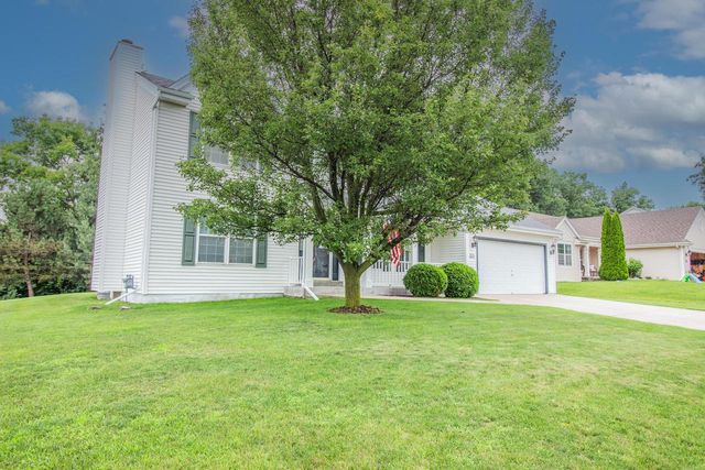 W143N9927 Ridgewood LANE, Germantown, WI 53022