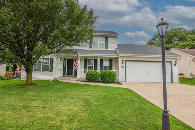 W143N9927 Ridgewood LANE, Germantown, WI 53022