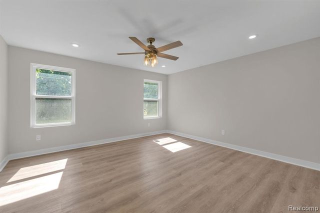 6653 Niagara Street, Romulus, MI 48174