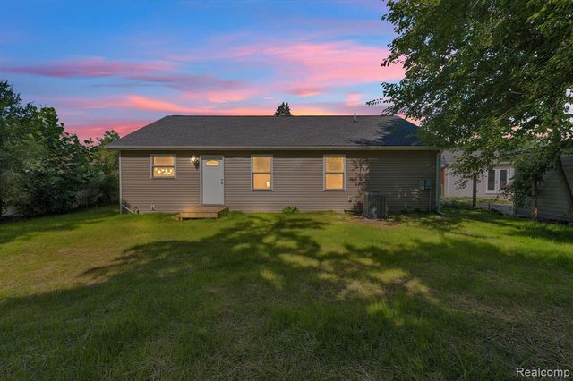 6653 Niagara Street, Romulus, MI 48174