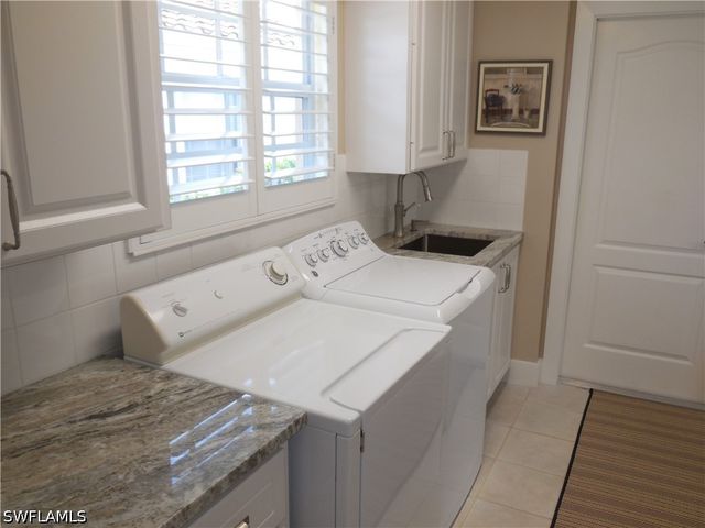 5441 Guadeloupe WAY, Naples, FL 34119