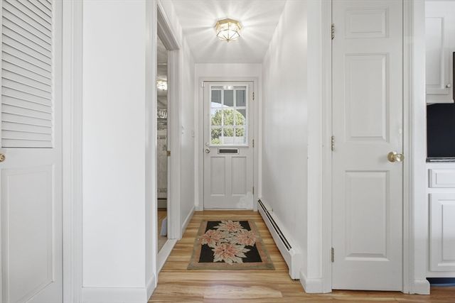 2 Russell Road, Lynnfield, MA 01940