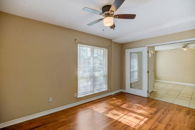 5139 Bungalow Lane, Houston, TX 77048