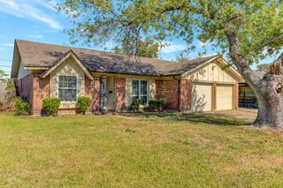 5139 Bungalow Lane, Houston, TX 77048
