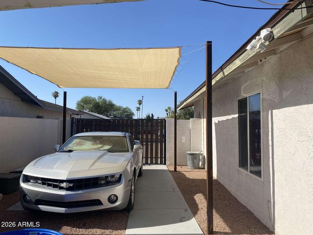 2221 W EL MORO Avenue, Mesa, AZ 85202