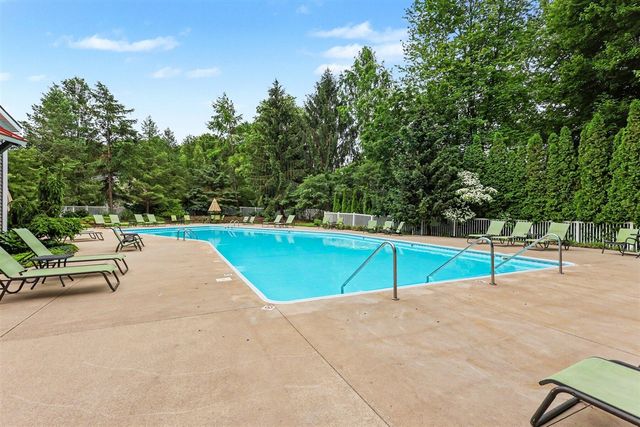 13652 Whitfield Drive, Nunica, MI 49448