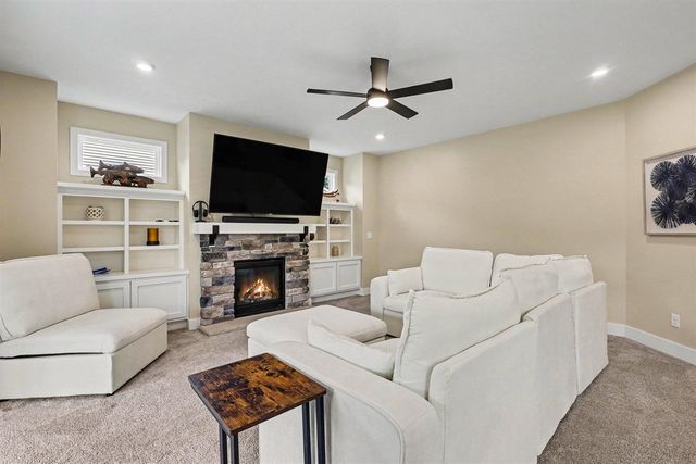 13652 Whitfield Drive, Nunica, MI 49448