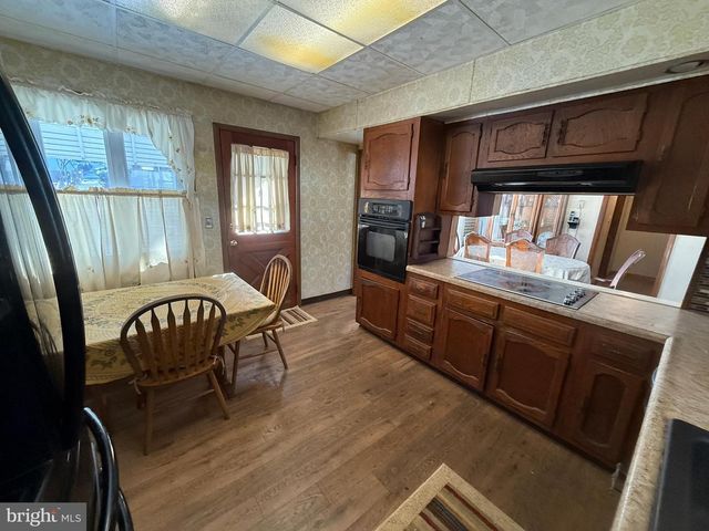 108 W BERTSCH ST, Lansford, PA 18232