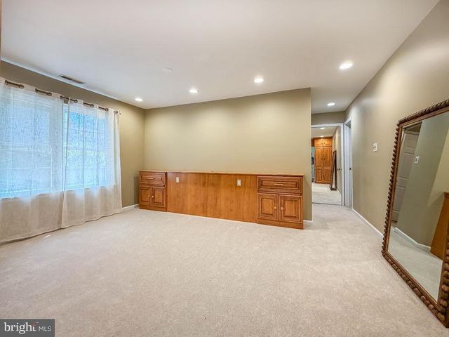 239 COPPER BEECH DR, Blue Bell, PA 19422