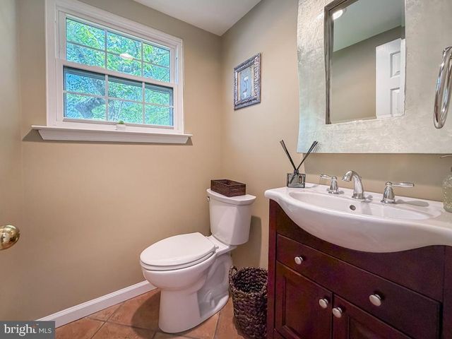 239 COPPER BEECH DR, Blue Bell, PA 19422