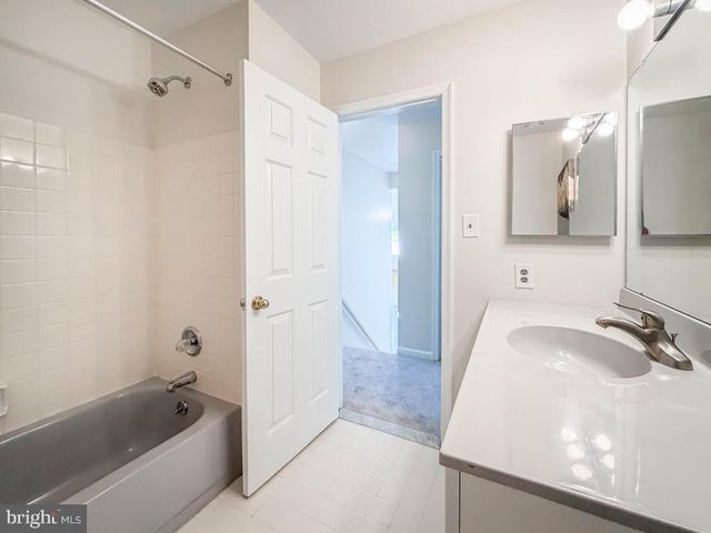 239 COPPER BEECH DR, Blue Bell, PA 19422