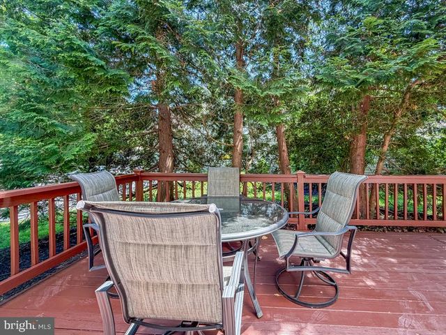 239 COPPER BEECH DR, Blue Bell, PA 19422