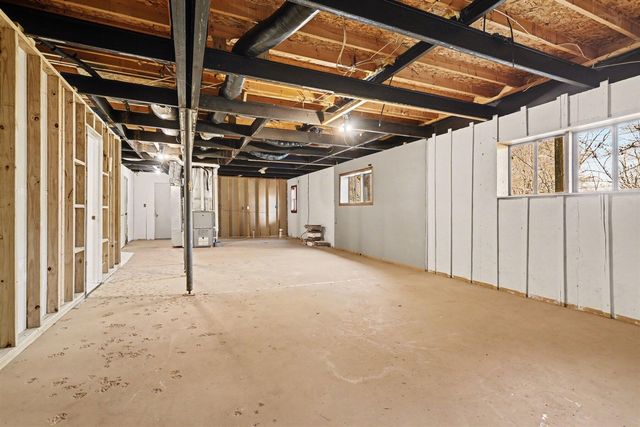 6326 N 7th Street, Kalamazoo, MI 49009