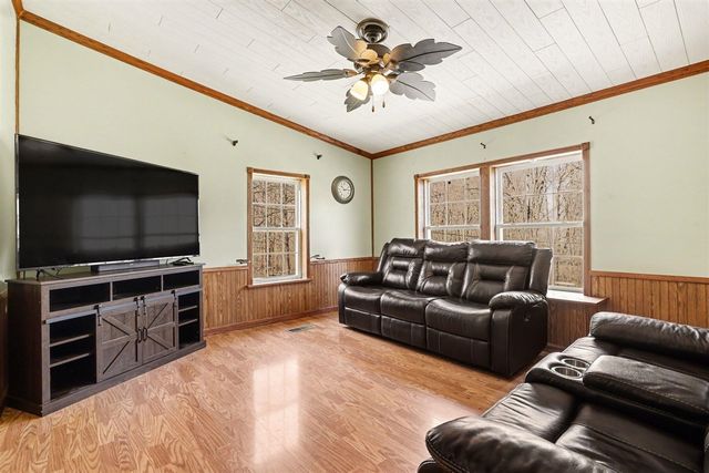 6326 N 7th Street, Kalamazoo, MI 49009