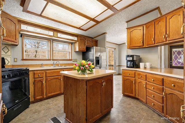 6326 N 7th Street, Kalamazoo, MI 49009