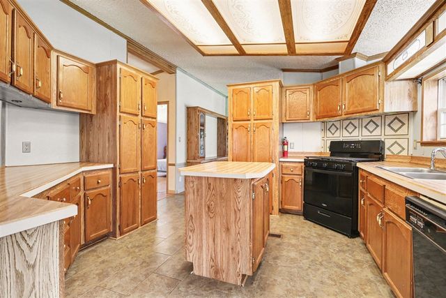 6326 N 7th Street, Kalamazoo, MI 49009