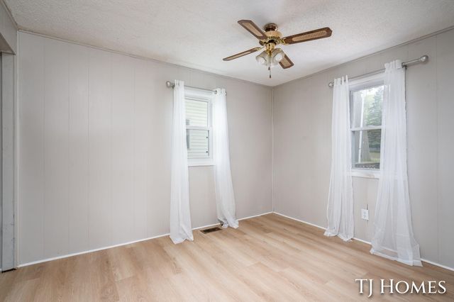 423 Collins Avenue, Muskegon Heights City, MI 49444