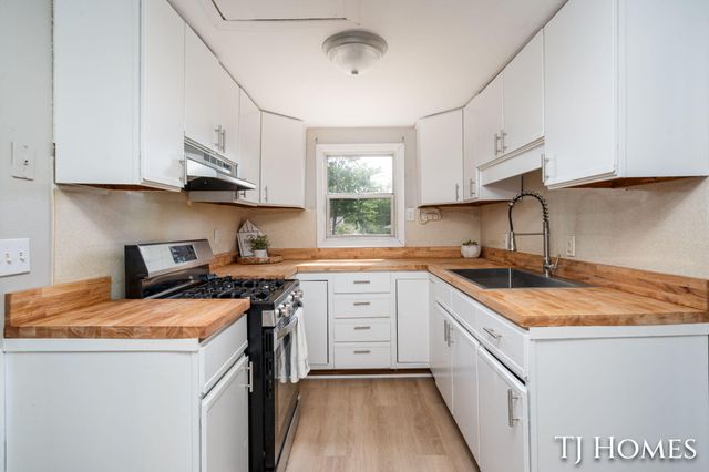423 Collins Avenue, Muskegon Heights City, MI 49444