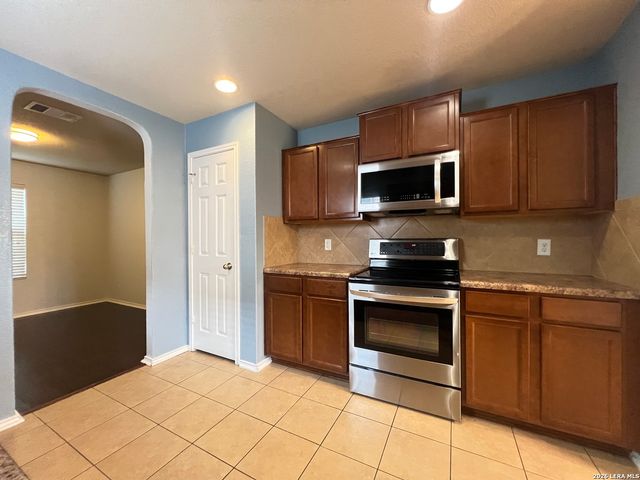 11423 ORE TERMINAL, San Antonio, TX 78245