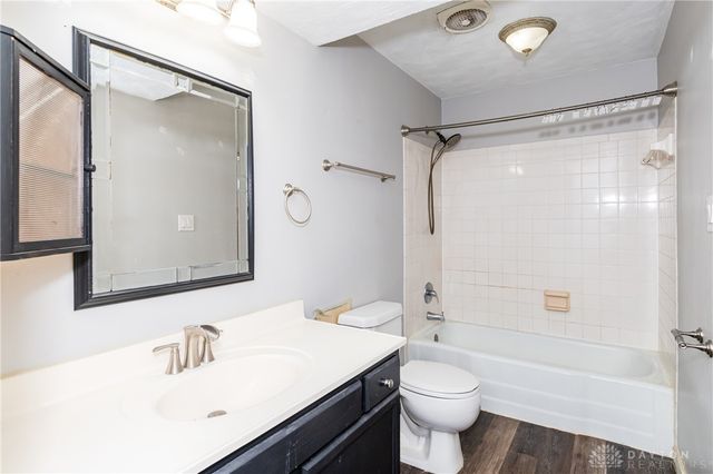 703 W Washington Street, New Carlisle, OH 45344
