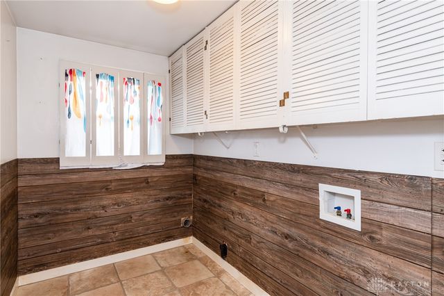 703 W Washington Street, New Carlisle, OH 45344