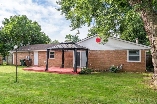 703 W Washington Street, New Carlisle, OH 45344