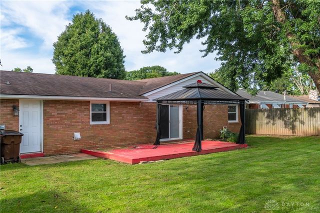 703 W Washington Street, New Carlisle, OH 45344