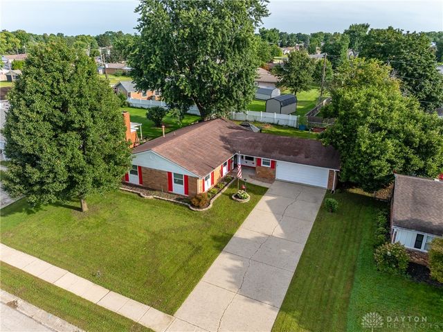 703 W Washington Street, New Carlisle, OH 45344