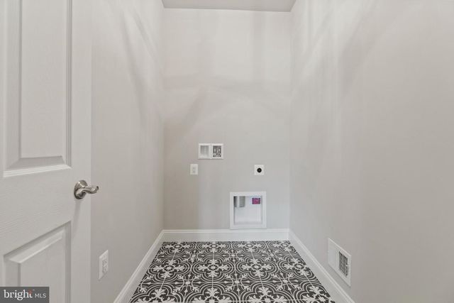 13725 ORLANDO RD, Nokesville, VA 20181