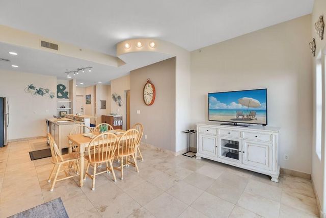 9420 Seawall Boulevard 501, Galveston, TX 77554