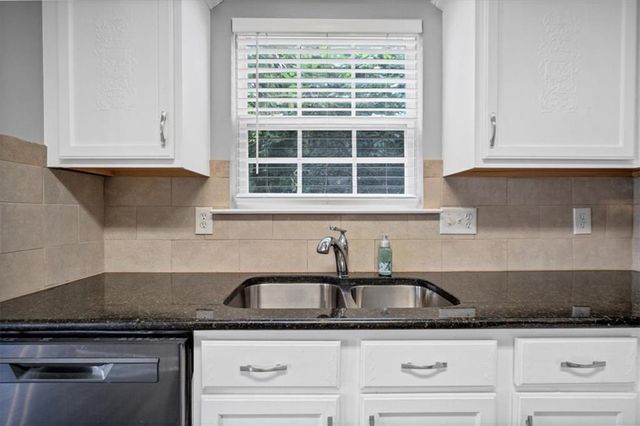 275 Cottonwood Creek Circle, Canton, GA 30114