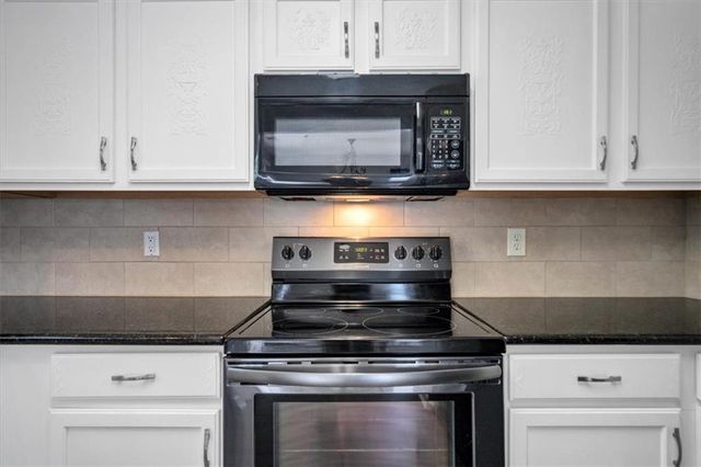 275 Cottonwood Creek Circle, Canton, GA 30114