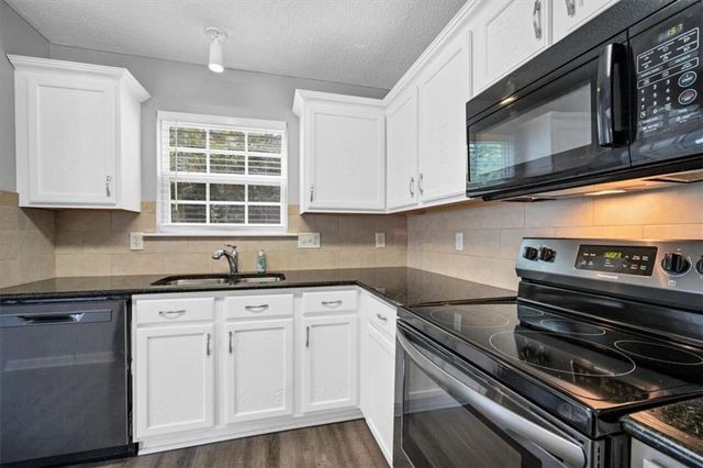 275 Cottonwood Creek Circle, Canton, GA 30114