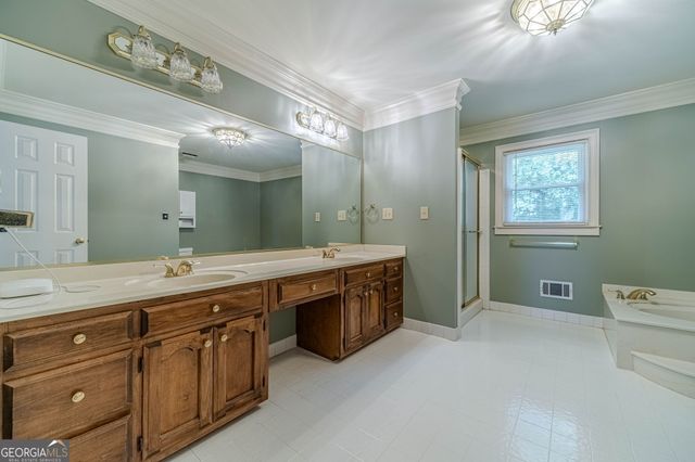 570 Trombley Bay Lane, Lawrenceville, GA 30044