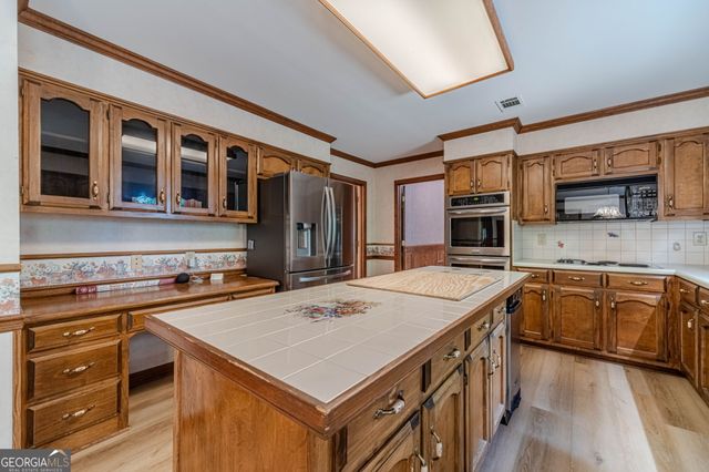 570 Trombley Bay Lane, Lawrenceville, GA 30044