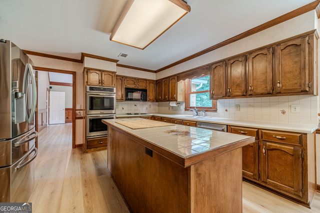 570 Trombley Bay Lane, Lawrenceville, GA 30044