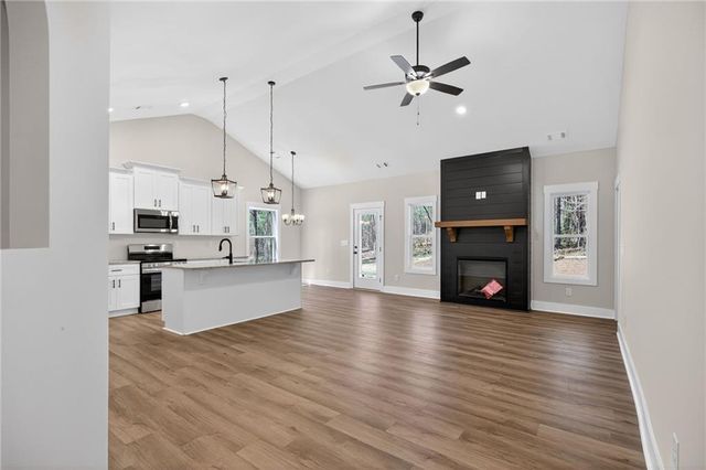 338 Dunn Road, Silver Creek, GA 30173