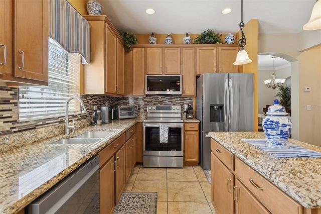 408 GRASSY KEY WAY, Groveland, FL 34736