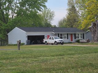 346 12th Street, Plainwell, MI 49080